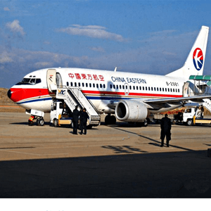 阿荣航空快运业稳步发展的原因是什么？